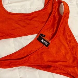 Neon red TRIANGL bikini !